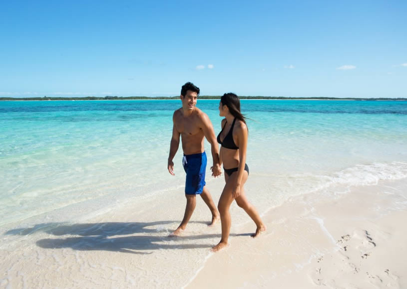 Stroll on the beaches of Mombasa