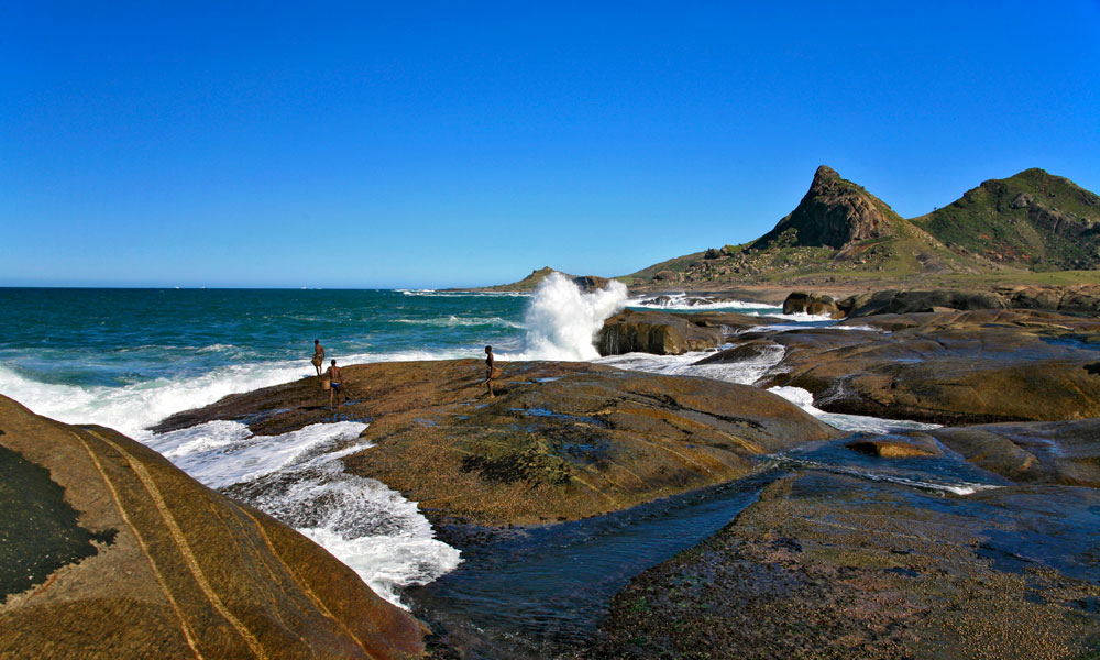 Lokaro Bay