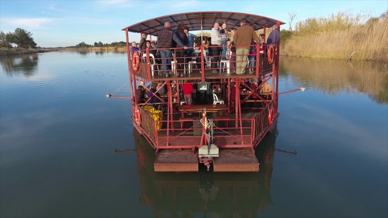 Cruise at the Orange River