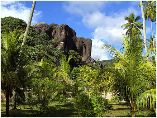 Granite boulder of Anse L’Union