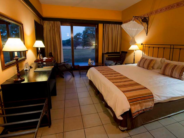 Hwange Safari Lodge 