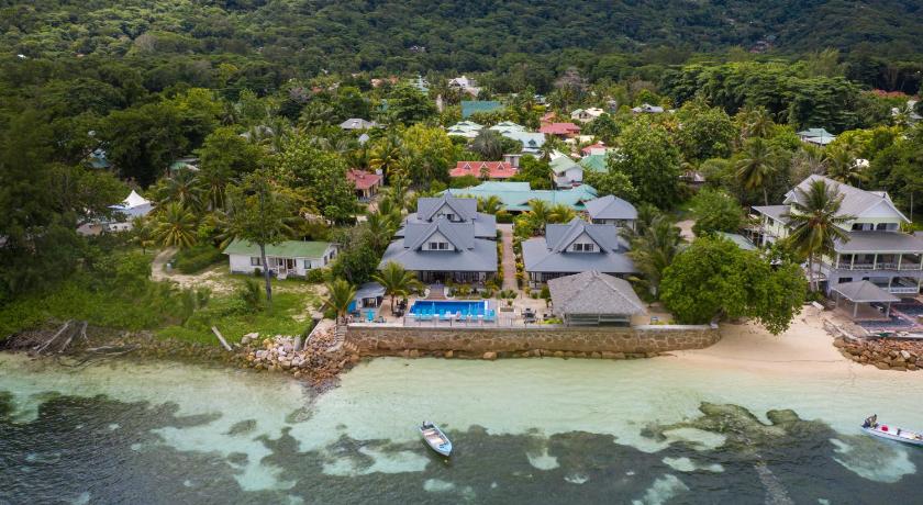 Le Nautique - Luxury Waterfront Hotel